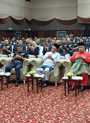 Live Majlis Pemakaian Pangkat Secara Medan Dan Posthumous
