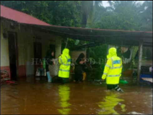 Posting Pilihan Ipd Pekan Bantu Pindahkan Mangsa Banjir Di Kampung Pulau Manis